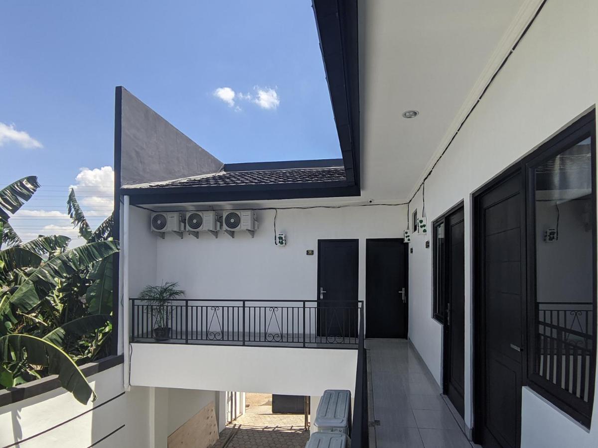 Reddoorz Syariah Near Jalan Caman Raya Bekasi Hotel Buitenkant foto
