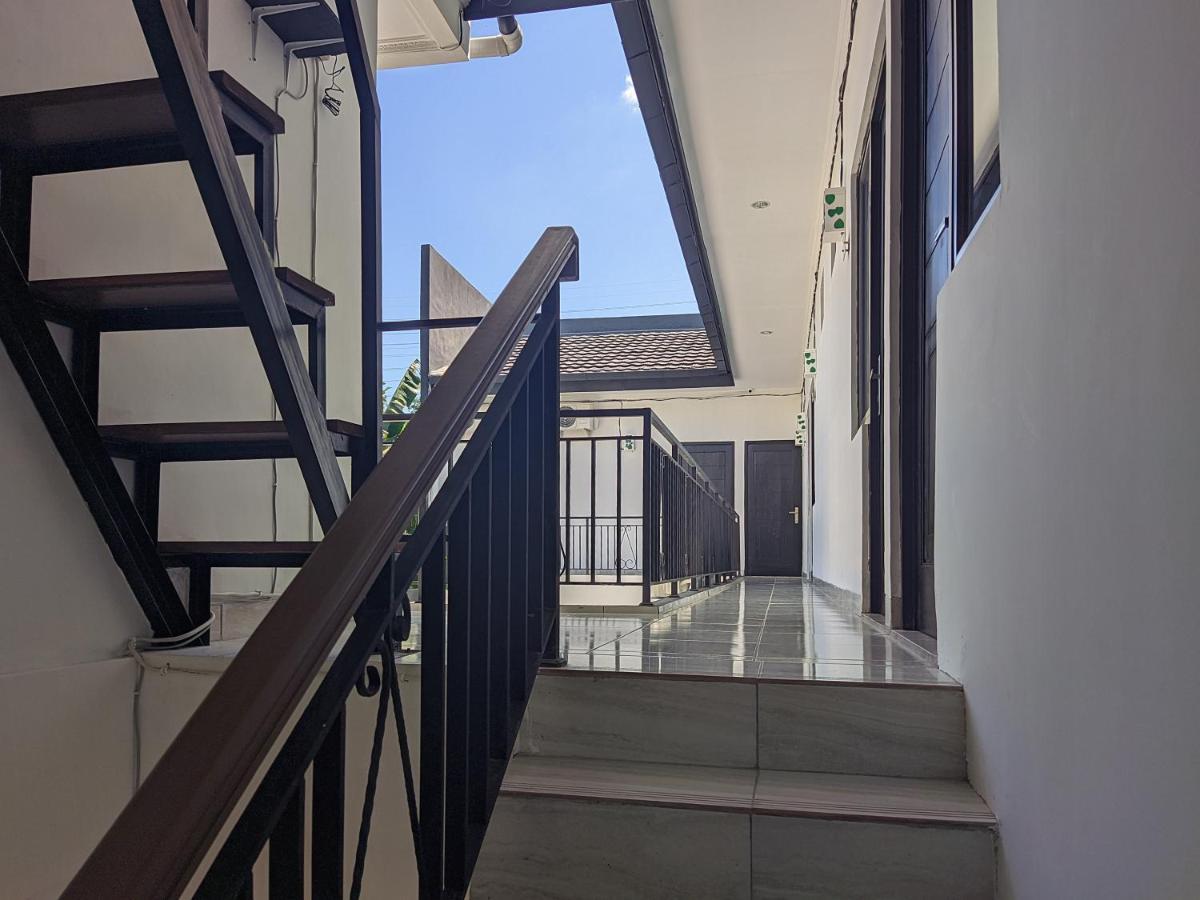 Reddoorz Syariah Near Jalan Caman Raya Bekasi Hotel Buitenkant foto