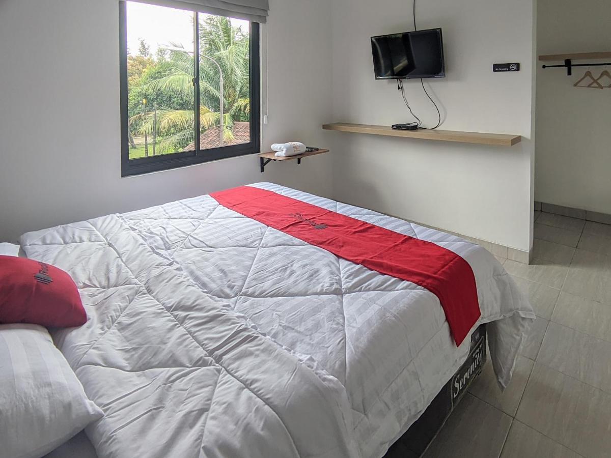 Reddoorz Syariah Near Jalan Caman Raya Bekasi Hotel Buitenkant foto